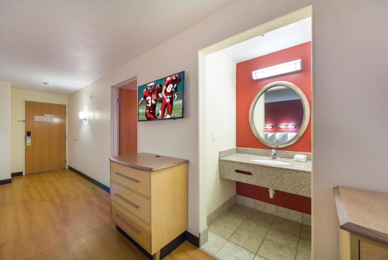 Super 8 By Wyndham New Braunfels I-35 Hotel Eksteriør billede