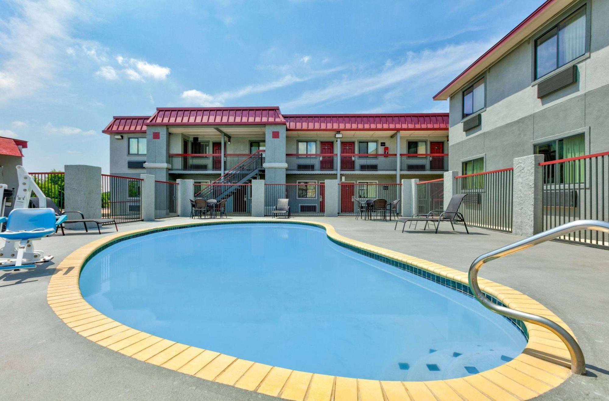 Super 8 By Wyndham New Braunfels I-35 Hotel Eksteriør billede